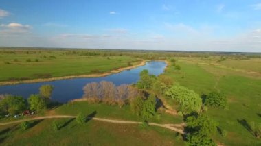 Ukrayna topraklarında Dinyester Nehri.
