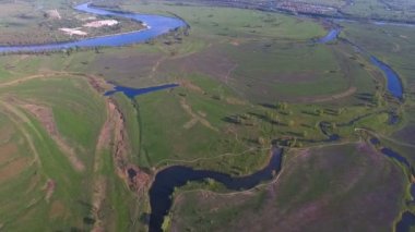Ukrayna topraklarında Dinyester Nehri.