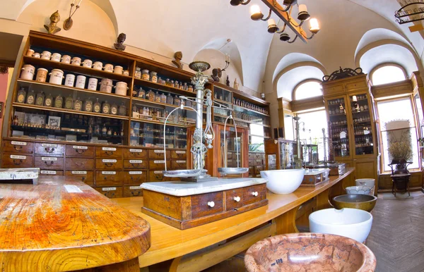 Old pharmacy in Lviv — Stock Photo, Image