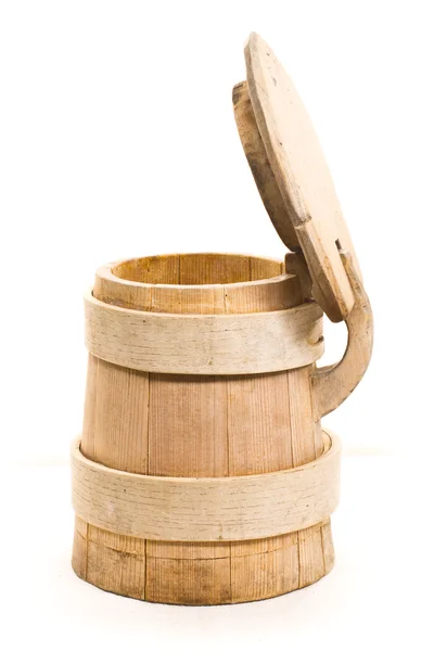 Старая деревянная чашка — стоковое фото