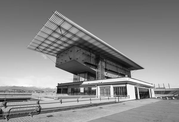 Lingotto Pinacoteca Agnelli w Turynie w black_and_white — Zdjęcie stockowe