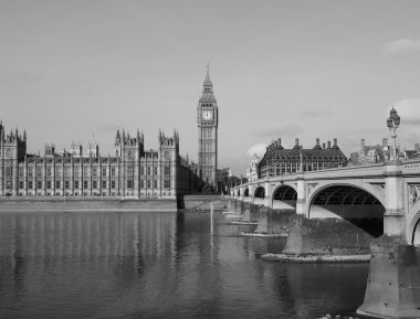 Londra'da Parlamentonun evlerde siyah ve beyaz