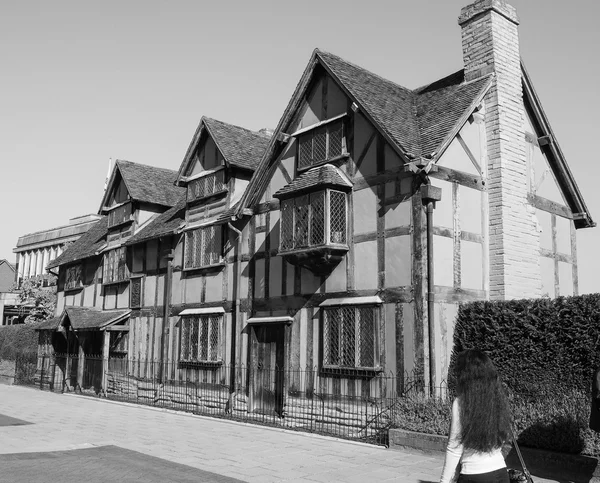 Geboorteplaats van Shakespeare in Stratford upon Avon in zwart-wit — Stockfoto
