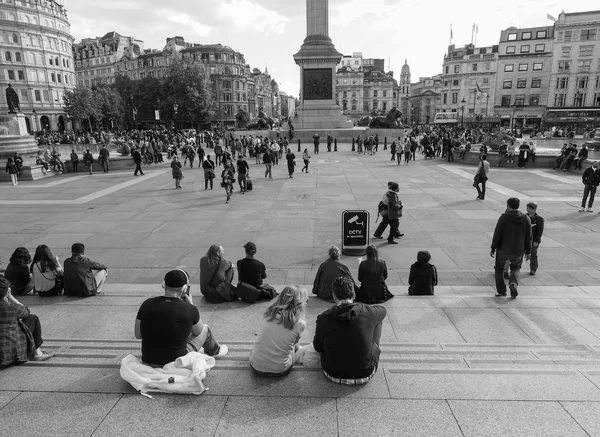 Trafalgar Square à Londres en noir et blanc — Photo