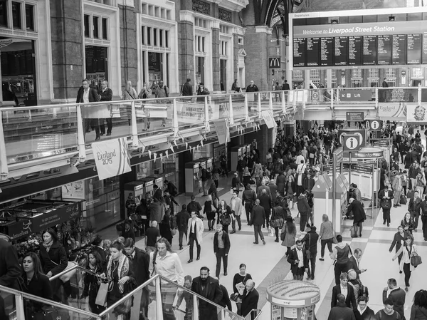 Liverpool Street station in London in black and white — Stock Photo, Image