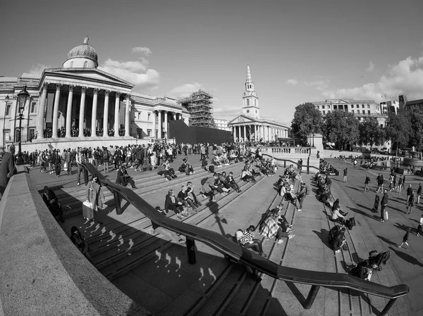 Trafalgar Square in Londen in zwart-wit — Stockfoto