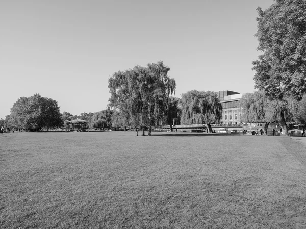 Weergave van Stratford upon Avon in zwart-wit — Stockfoto