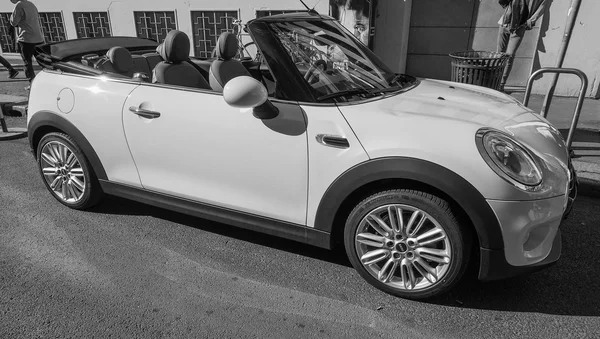 Mini coche en Milan —  Fotos de Stock