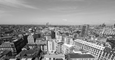Milan, İtalya 'nın havadan görünüşü