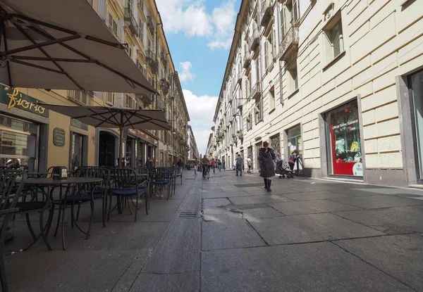 Personas en Via Garibaldi en Turín — Foto de Stock