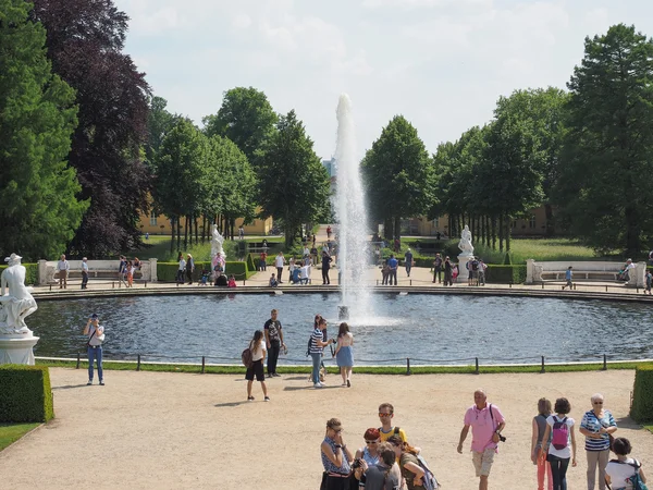 Schloss Sanssouci in Potsdam — Stockfoto