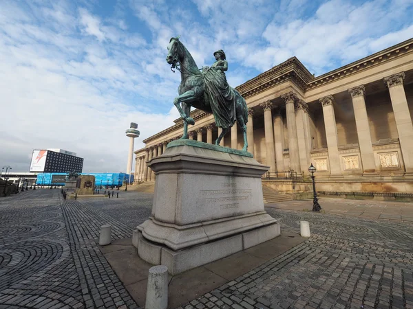 Statua Regina Vittoria alla St George Hall di Liverpool — Foto Stock