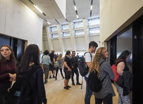 Tate Modern przełącznik House w Londynie — Zdjęcie stockowe