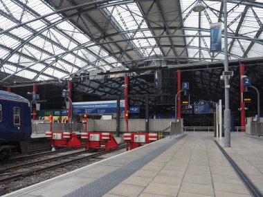 Liverpool Street İstasyonu kireç