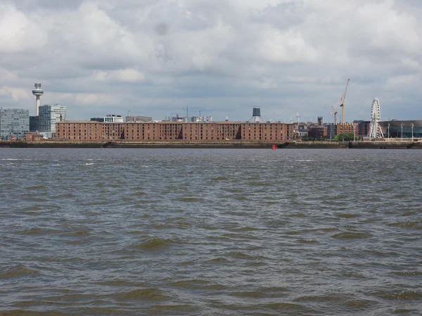 Bord de l'eau à Liverpool — Photo