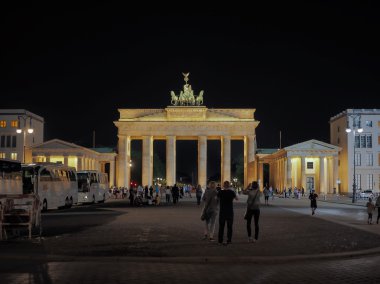 Berlin'deki Brandenburger Tor