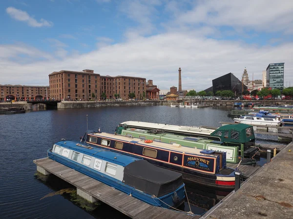 Albert Dock och Salthouse docka i Liverpool — Stockfoto