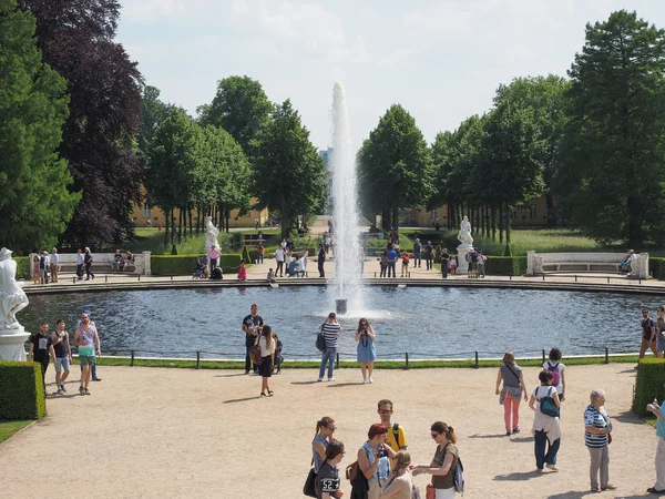 Schloss Sanssouci in Potsdam — Stockfoto