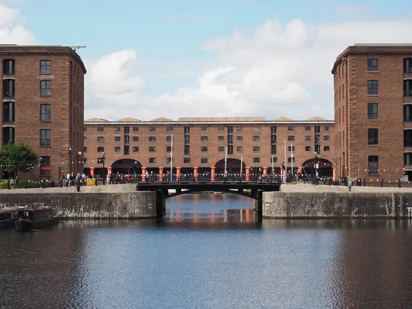 Albert Dock and Salthouse dock in Liverpool — Stock Photo, Image