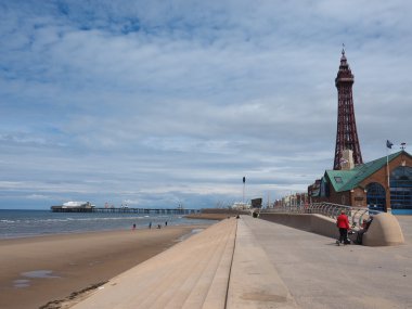 Zevk plaj ve Blackpool Tower