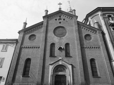Torino'da Santa Maria del Suffragio kilisede siyah ve beyaz