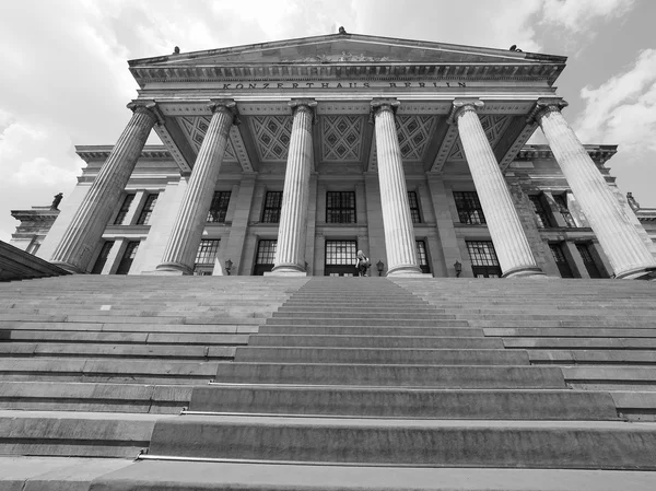 Konzerthaus Berlin in Berlin in black and white — Stock Photo, Image