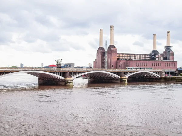 Battersea Powerstation Lontoo HDR — kuvapankkivalokuva