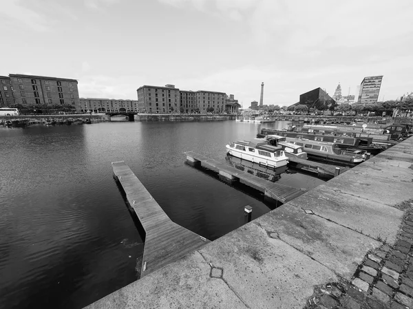 Albert Dock och Salthouse docka i Liverpool — Stockfoto