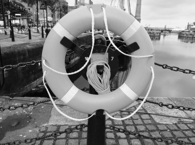 Hayat şamandıra Liverpool Dock cihazları