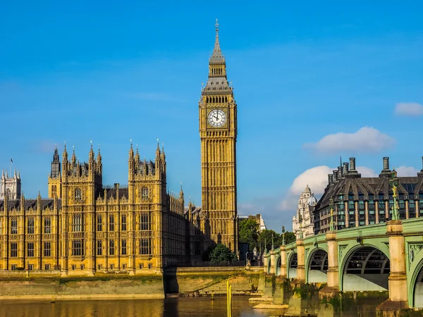Westminster Bridge i Houses of Parliament w Londynie HDR — Zdjęcie stockowe