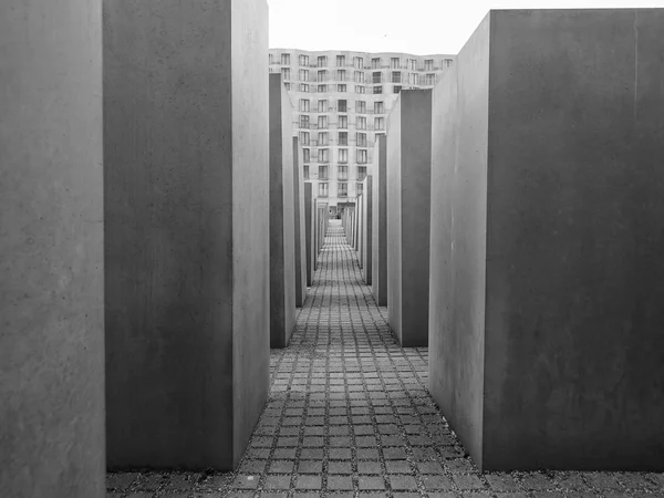Pomnik Pomordowanych Żydów Europy w Berlinie w czerni i bieli — Zdjęcie stockowe