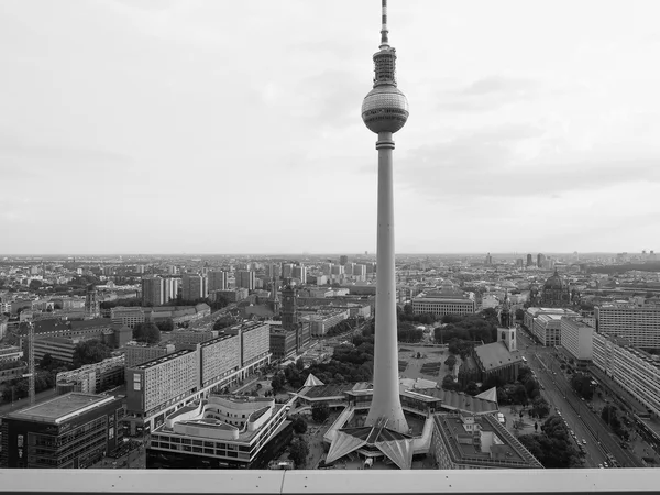 TV Tower in Berlin in black and white — Stock Photo, Image