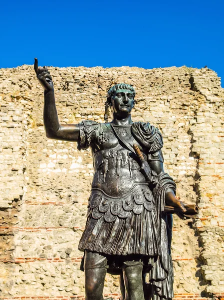 İmparator Trajan'ın heykeli Hdr — Stok fotoğraf