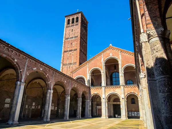 Chiesa di Sant Ambrogio, Milano HDR — Foto Stock