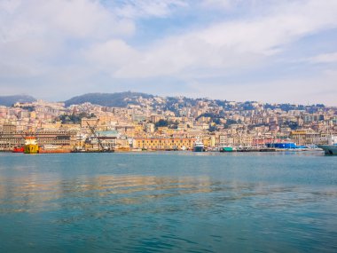Cenova İtalya Hdr denizden görünüm