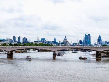 Londra 'daki Thames Nehri HDR