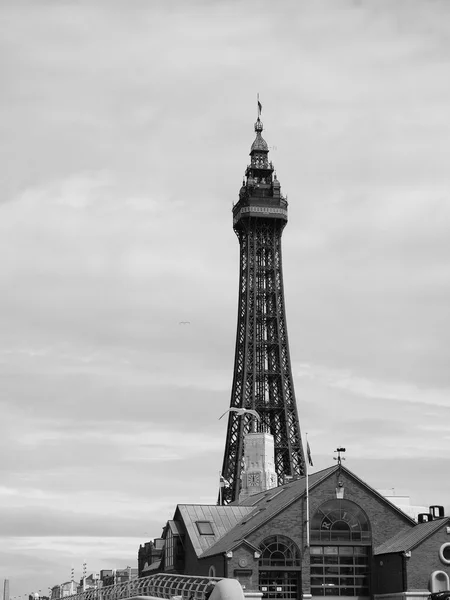 Blackpool Tower on Pleasure Beach em Blackpool — Fotografia de Stock