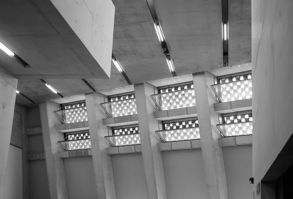 Tate Modern Switch House в Лондоне — стоковое фото