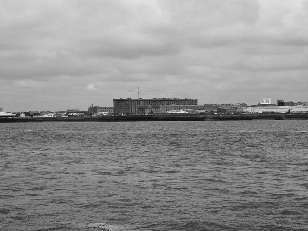 Bord de l'eau à Liverpool — Photo