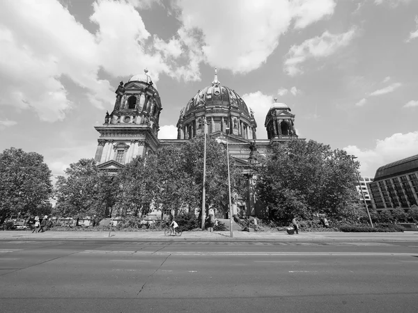 Berliner Dom en Berlín en blanco y negro —  Fotos de Stock