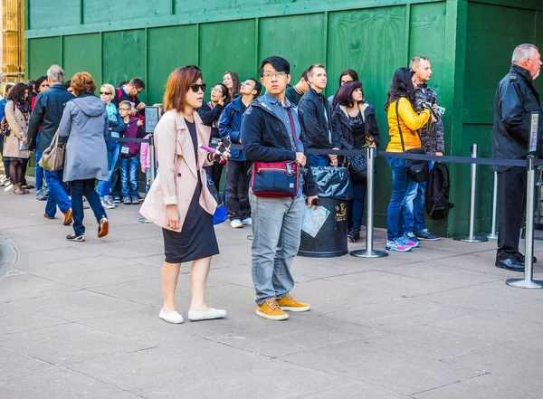 Turistas que visitam Londres (HDR ) — Fotografia de Stock