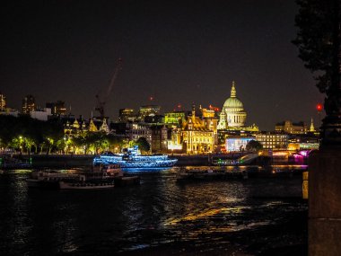 Gece Hdr Londra'da Thames Nehri