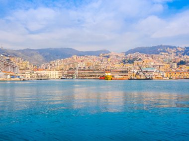Cenova İtalya Hdr denizden görünüm