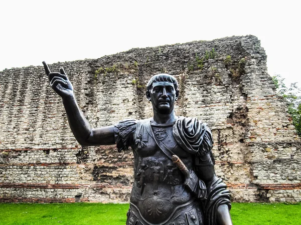 İmparator Trajan'ın heykeli Hdr — Stok fotoğraf