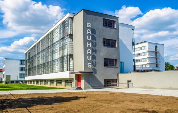Bauhaus Dessau (HDR) — Stock Photo, Image