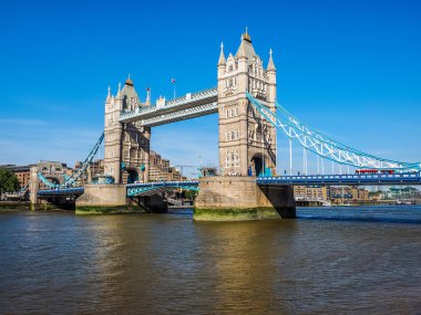 Londra 'daki Tower Köprüsü