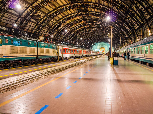 Stazione Centrale Milan (HDR)
