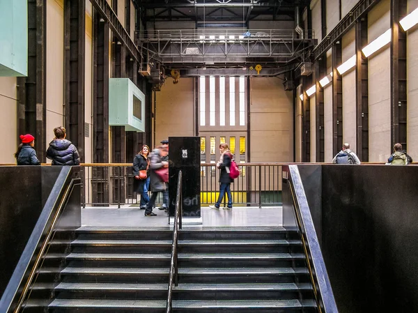 Tate Modern Turbine Hall en Londres (HDR ) —  Fotos de Stock