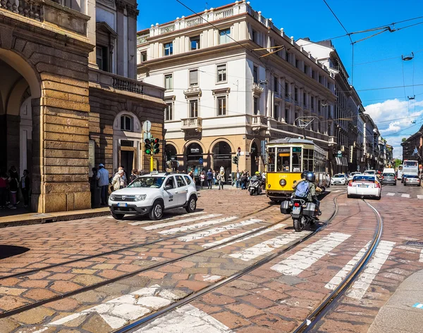 Tráfico en Milán (HDR ) — Foto de Stock