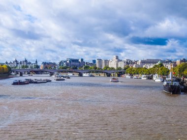 Londra 'daki Thames Nehri HDR